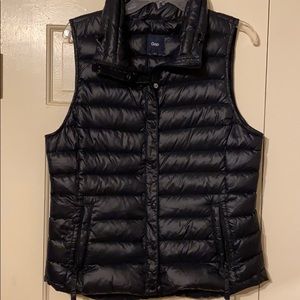 Gap down puffer vest